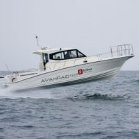 Катер AVANRAID F400 FORTUNA с Suzuki 2хDF300APX