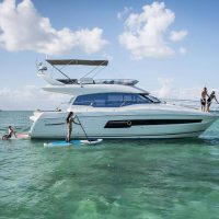 Катер Prestige 460 с моторами 2х440